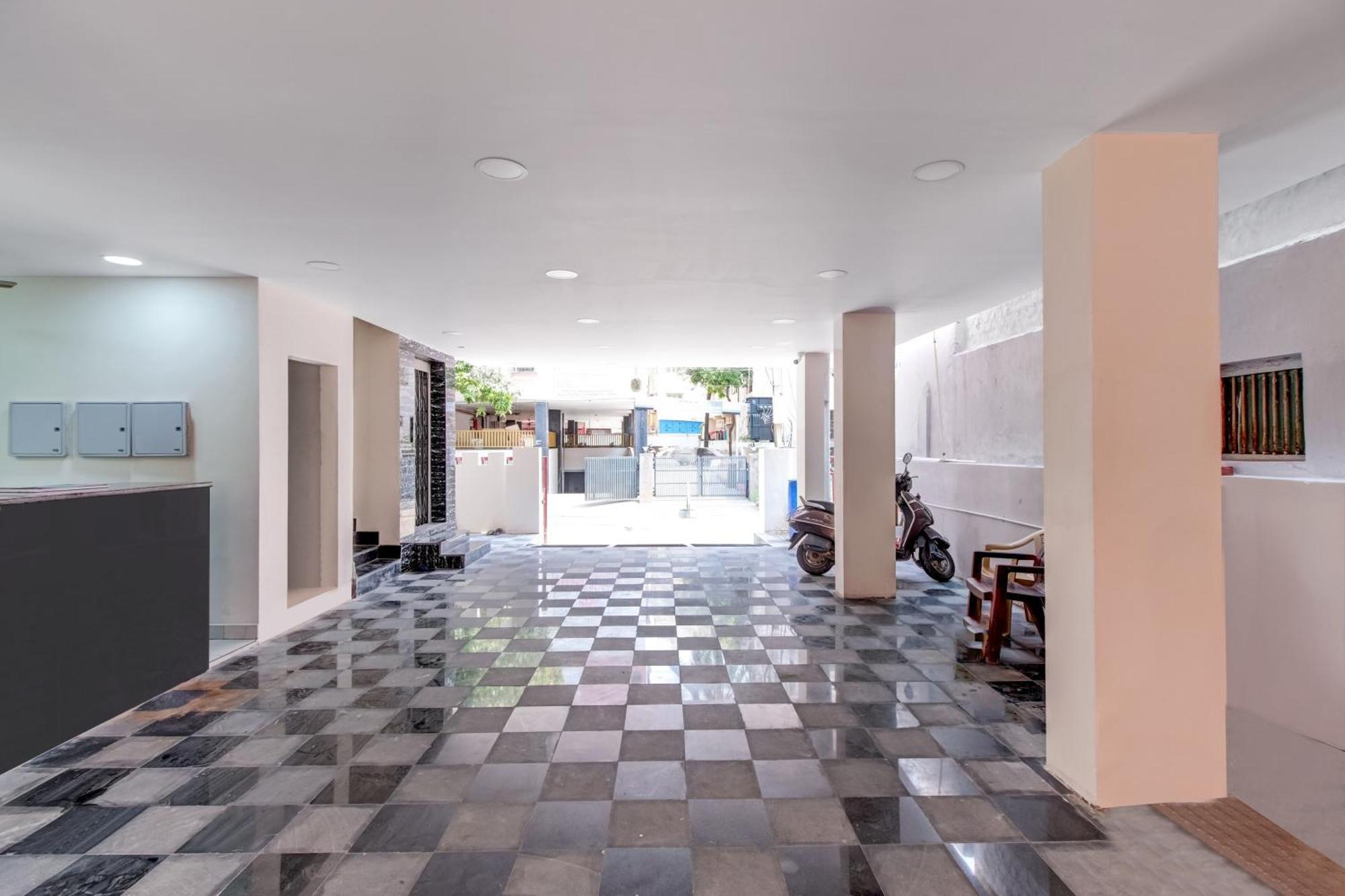 Super Hotel O Leela Elite Vijayawada Exterior photo